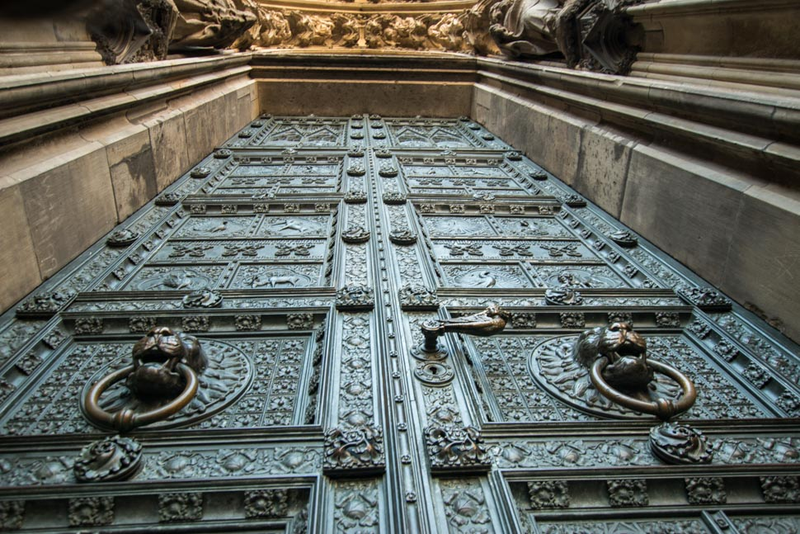 Illustration for article titled 25 Doors From Around The World